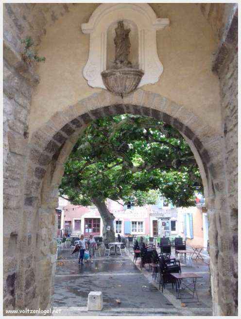 Villedieu, le meilleur de la cité médiévale au Pays du Ventoux