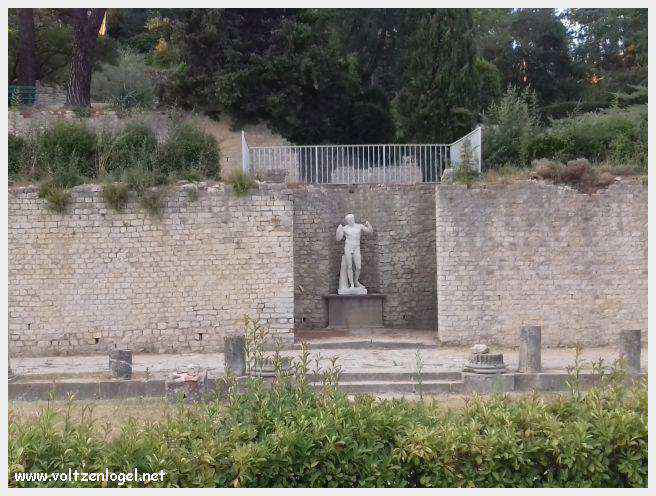 Ruines gallo-romaines de Vaison La Romaine, témoignage vivant de l'Antiquité.