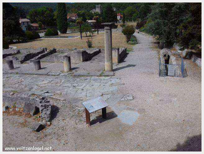 Ruines gallo-romaines de Vaison La Romaine, témoignage vivant de l'Antiquité.