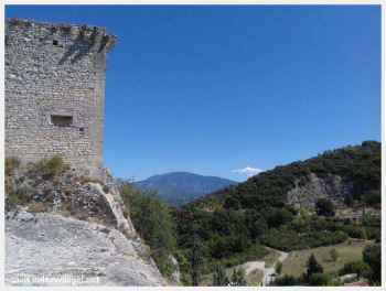 Voyage temporel : Plongez dans les récits historiques du Château Comtal