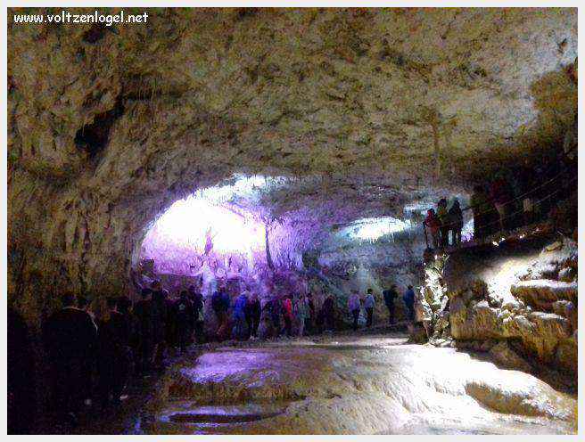 Le Vercors, le meilleur de la Grotte de Choranche, stalactites et rivières souterraines