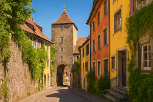 Vue panoramique sur Meersburg et le lac de Constance