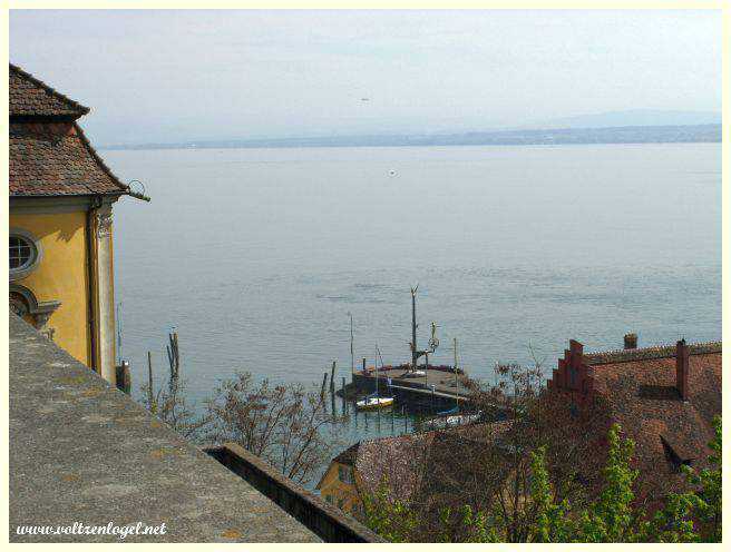 Vue imprenable sur le lac de Constance depuis le château-fort