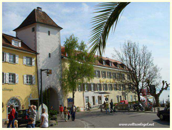 Le village médiéval de Meersburg au bord du lac de Constance
