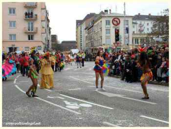 Des danseuses tahitiennes , à strasbourg