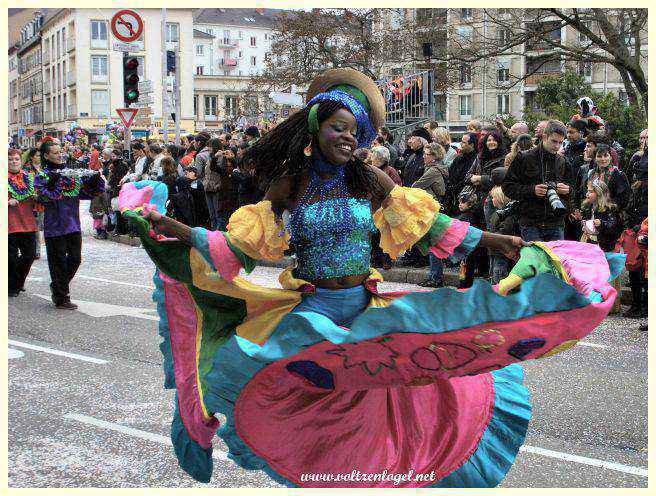danseuse tahitienne carnaval de strasbourg