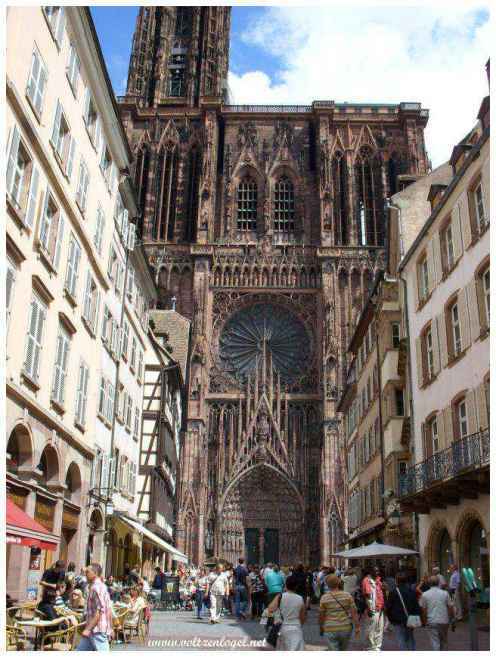 La cathédrale de Strasbourg ; Eglise catholique de style gothique