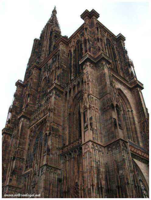 La Cathédrale Notre-Dame de Strasbourg ; le centre historique de Strasbourg