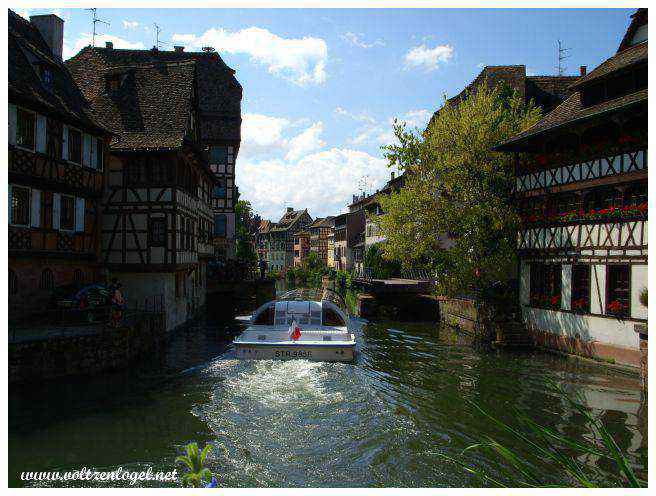 Bateau promenade ; Maisons à colombages ; Strasbourg