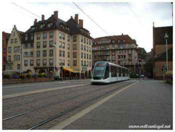 Le tramway de Strasbourg ; Transport en commun