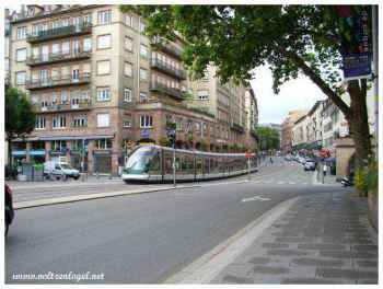 Un tramway à Strasbourg en Alsace