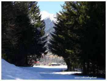 Skier à Lermoos au Tyrol en Autriche