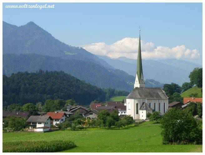 Wiesing im Inntal Austria. Le meilleur du village alpin de Wiesing au Tyrol