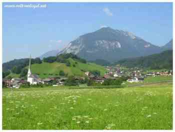 Wiesing im Inntal Austria. Le village de Wiesing au Tyrol