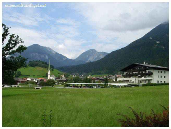 Wiesing im Inntal Austria. Le meilleur du village alpin de Wiesing au Tyrol