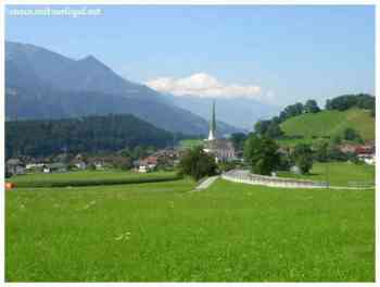 Wiesing im Inntal Austria. Le village de Wiesing au Tyrol