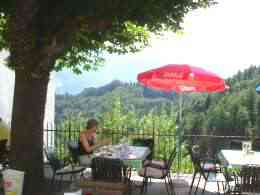 Déjeuner en terrasse à St. Geogenberg