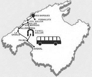 Excursion en bus à Fornalutx avec ses maisons traditionnelles